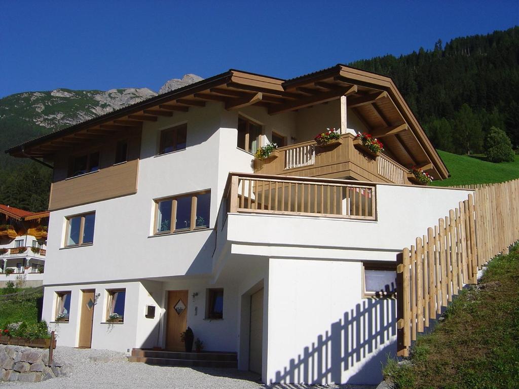 Haus Harbauer Lägenhet Neustift im Stubaital Exteriör bild