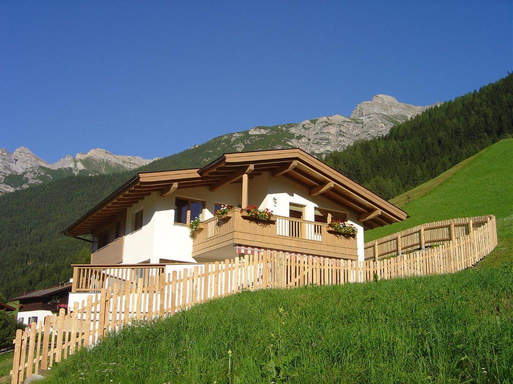 Haus Harbauer Lägenhet Neustift im Stubaital Exteriör bild